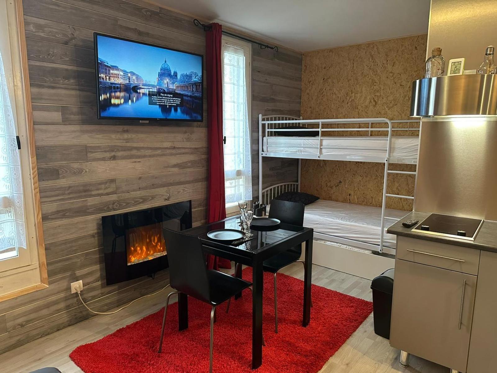 Le Chaleureux Cocon Rouge Apartment Ustou Exterior photo